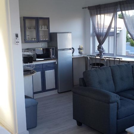 Апартаменты 29 Carissa Street Сомерсет-Уэст Экстерьер фото