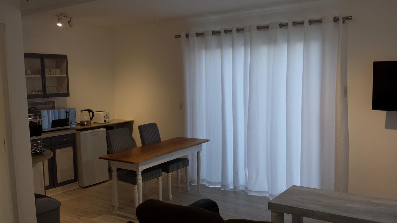 Апартаменты 29 Carissa Street Сомерсет-Уэст Экстерьер фото
